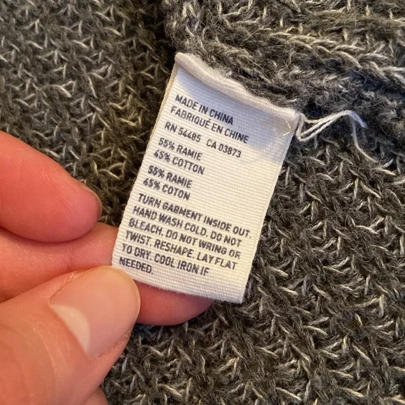 American Eagle Cardigan - Picture 4 of 5